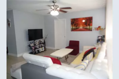 9571 Sunset Strip, Sunrise, FL 33322 - Photo 3