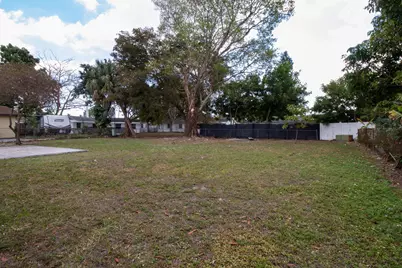 6860 Broadmoor, Pompano Beach, FL 33068 - Photo 17