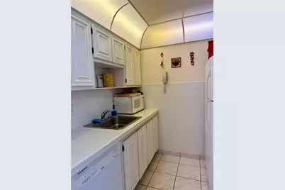 111 Briny Avenue #1405, Pompano Beach, FL 33062 - Photo 9