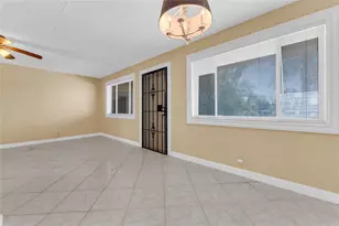 300 Village Green Circle, Palm Springs, FL 33461 - Photo 9