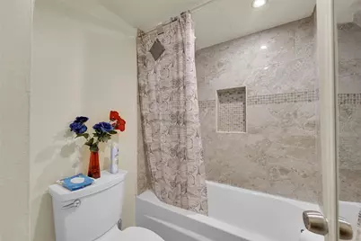 7041 Environ Boulevard #326, Lauderhill, FL 33319 - Photo 15