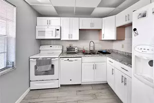 1005 Country Club Dr, Margate, FL 33063 - Photo 13