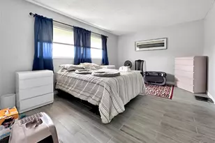 1005 Country Club Dr, Margate, FL 33063 - Photo 7