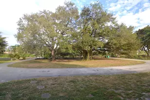 1881 SW 112th Ave, Davie, FL 33324 - Photo 25