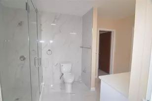 1881 SW 112th Ave, Davie, FL 33324 - Photo 17