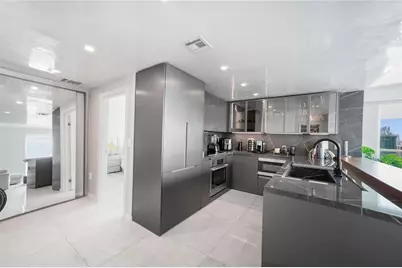 1900 N Bayshore Drive #4411, Miami, FL 33132 - Photo 7