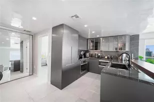 1900 N Bayshore Dr, Miami, FL 33132 - Photo 7