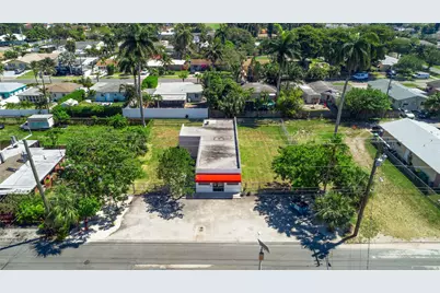 126 NE 1st Avenue, Dania Beach, FL 33004 - Photo 7