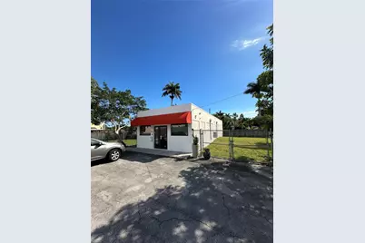 126 NE 1st Avenue, Dania Beach, FL 33004 - Photo 3