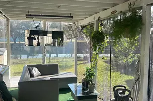 1281 SW 85th Ave, Hollywood, FL 33025 - Photo 7