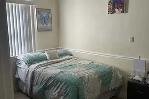 1281 SW 85th Ave, Hollywood, FL 33025 - Photo 13