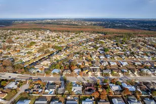 2098 SE Floresta Dr, Port Saint Lucie, FL 34984 - Photo 57