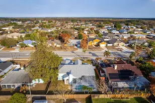 2098 SE Floresta Dr, Port Saint Lucie, FL 34984 - Photo 49