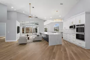 2098 SE Floresta Dr, Port Saint Lucie, FL 34984 - Photo 3