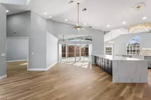 2098 SE Floresta Dr, Port Saint Lucie, FL 34984 - Photo 5