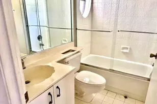 301 SW 158th Terrace, Pembroke Pines, FL 33027 - Photo 15