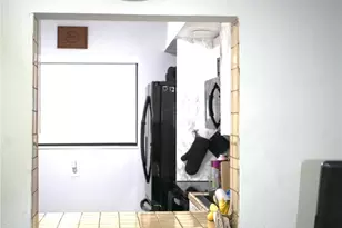 1647 W 72nd St, Hialeah, FL 33014 - Photo 13