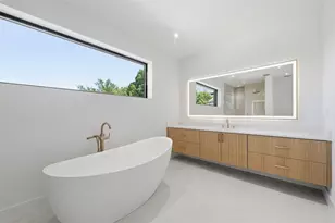 3716 Embassy Dr, West Palm Beach, FL 33401 - Photo 19