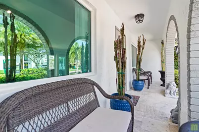 661 NW 42nd Avenue, Coconut Creek, FL 33066 - Photo 5