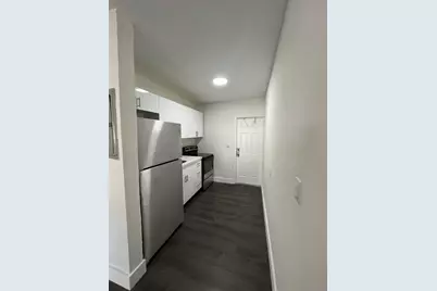 2300 NW 6th Street #6, Fort Lauderdale, FL 33311 - Photo 3