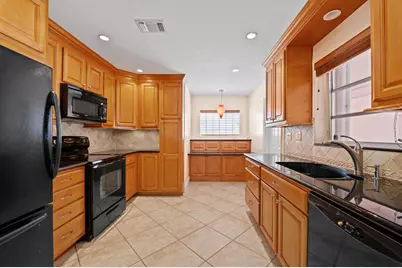 947 Lincoln Street, Hollywood, FL 33019 - Photo 15