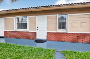 1932 NE 7th St, Deerfield Beach, FL 33441 - Photo 5