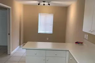 2400 NW 98th Ln, Sunrise, FL 33322 - Photo 11