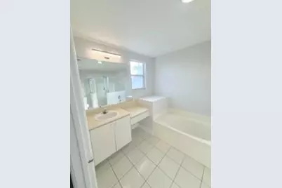 2400 NW 98th Lane, Sunrise, FL 33322 - Photo 17