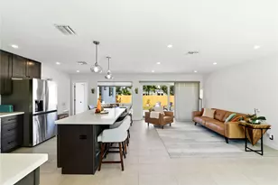 1741 NE 40th St, Oakland Park, FL 33334 - Photo 11