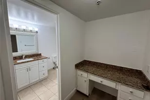 3850 Washington St, Hollywood, FL 33021 - Photo 13