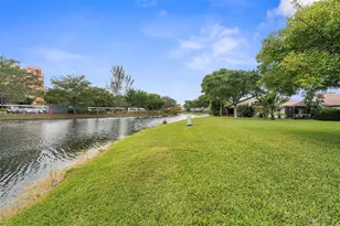 3056 Deer Creek Lake Shore Dr, Deerfield Beach, FL 33442 - Photo 47