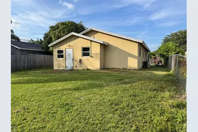 232 NW 9th Street, Pompano Beach, FL 33060 - Photo 15