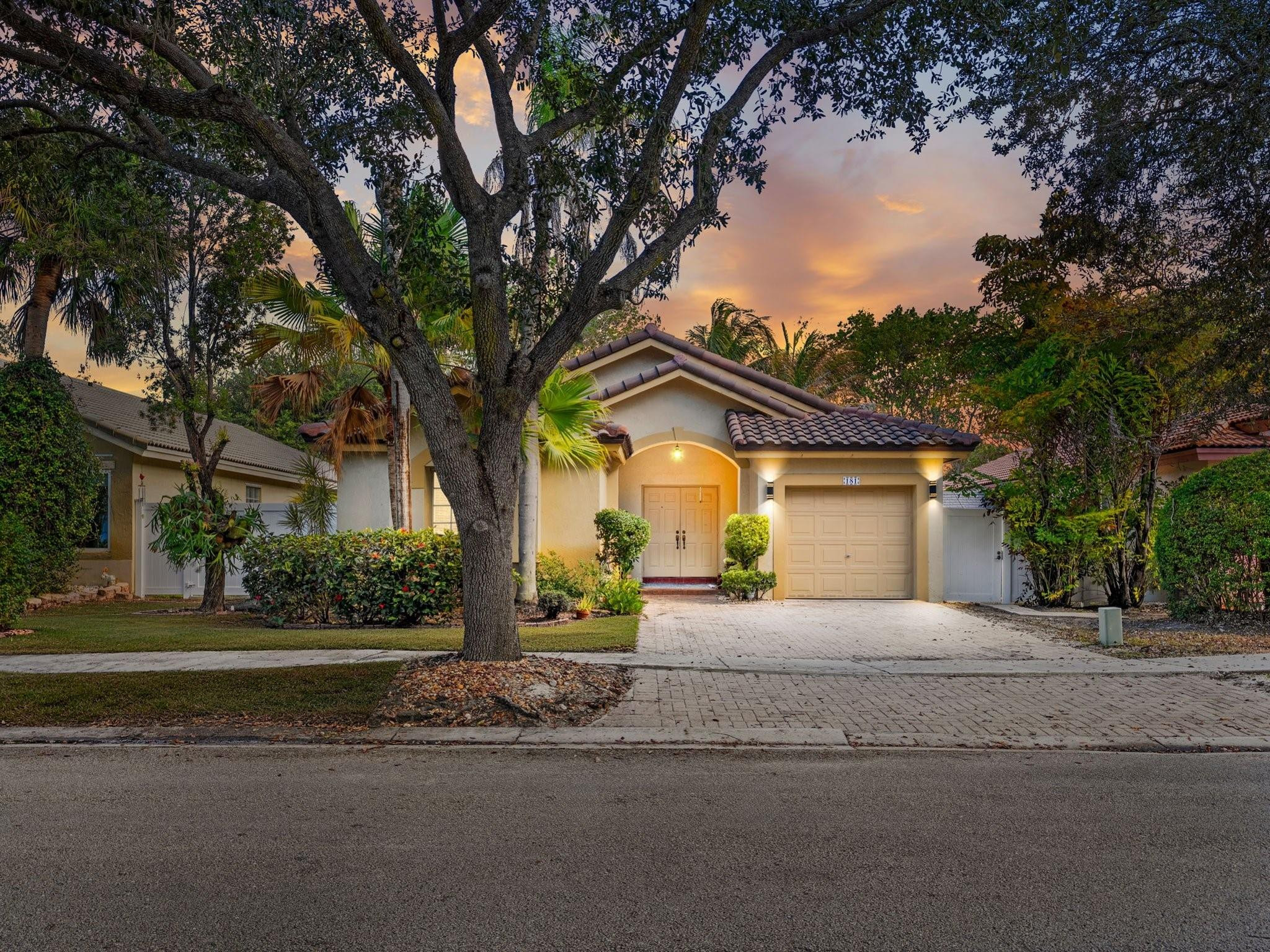 181 SW 203rd Ave - 181 SW 203rd Ave, Pembroke Pines, FL 33029 Luxury Property | Jose Angel Pina