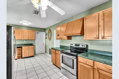 5711 NW 84th Avenue, Tamarac, FL 33321 - Photo 21