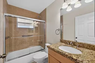 1383 NE 27th St, Pompano Beach, FL 33064 - Photo 27