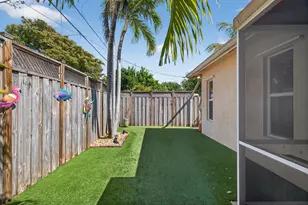 1383 NE 27th St, Pompano Beach, FL 33064 - Photo 43