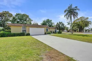 7018 NW 64th St, Tamarac, FL 33321 - Photo 3