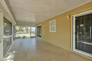 7018 NW 64th St, Tamarac, FL 33321 - Photo 27