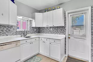 1835 Roosevelt St, Hollywood, FL 33020 - Photo 11