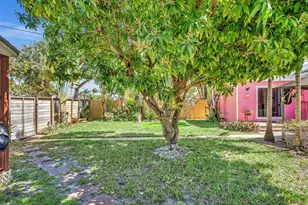 1835 Roosevelt St, Hollywood, FL 33020 - Photo 31