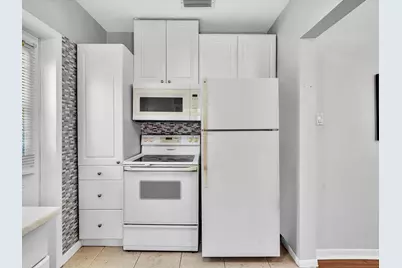 1835 Roosevelt Street, Hollywood, FL 33020 - Photo 13