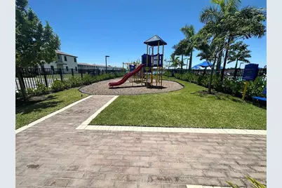 315 NE 208th Terrace, Miami, FL 33179 - Photo 23