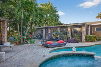 318 NE 26th Street, Wilton Manors, FL 33305 - Photo 9