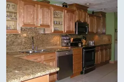 19112 W W Lake, Hialeah, FL 33015 - Photo 3