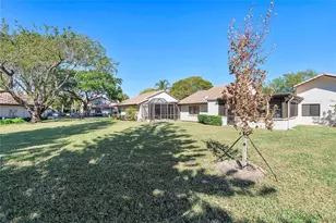 3042 Deer Creek Lake Shore Dr, Deerfield Beach, FL 33442 - Photo 35