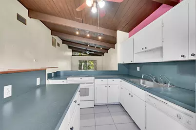 235 Briarwood Circle #2-12A, Hollywood, FL 33024 - Photo 13