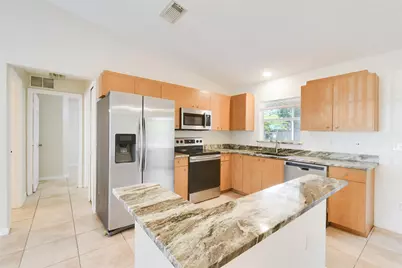 180 NW Friar Street, Port Saint Lucie, FL 34983 - Photo 11