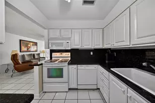 6253 Bay Club Dr, Fort Lauderdale, FL 33308 - Photo 9