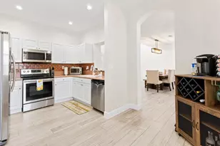 7551 S Aragon Blvd, Sunrise, FL 33313 - Photo 11