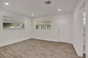 30 NE 139th St, North Miami, FL 33161 - Photo 23